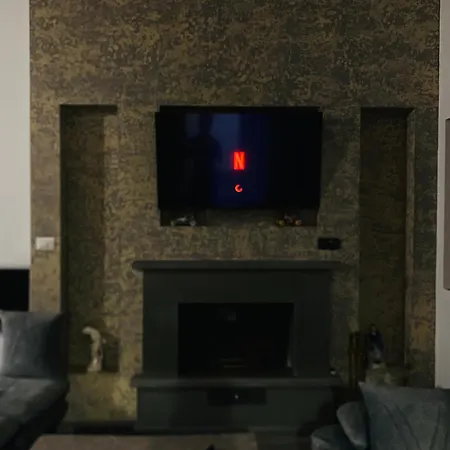 Ervis Apartment *