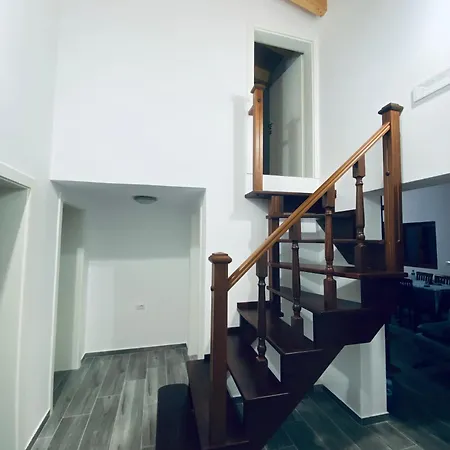 Apartment Ervis *